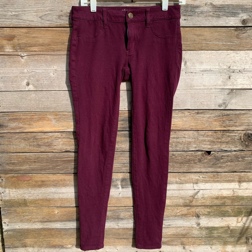 AEO • Dark Red Super Stretch Jegging